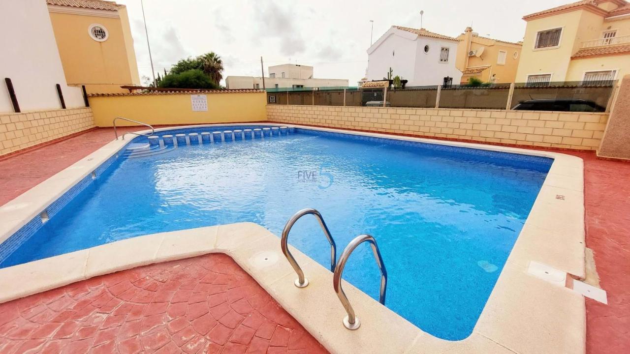 2 Bedroom House In Cabo Roig Ориуэла Экстерьер фото